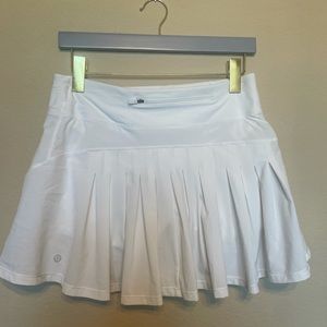 White Lululemon skirt